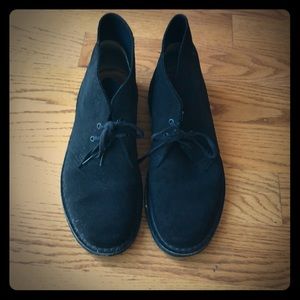Clark’s Desert Boots - Black / Black